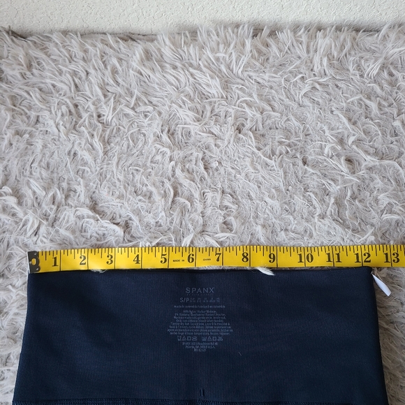 Spanx Look At Me Now Seamless Moto Leggings in Blue Women's Size Small - Picture 6 of 10